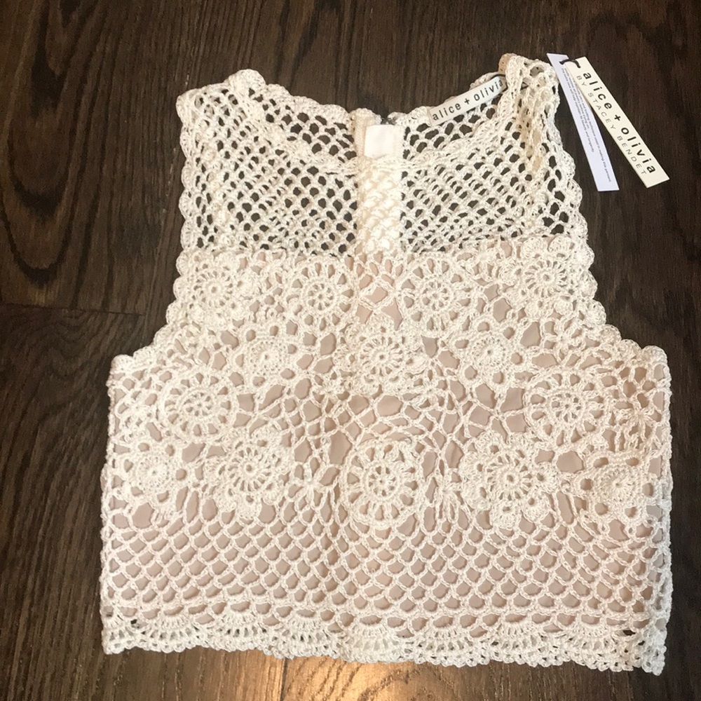 Crochet top - Picture 1 of 2